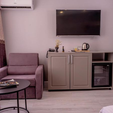 Rubby Hotel Kadikoey Истанбул Екстериор снимка