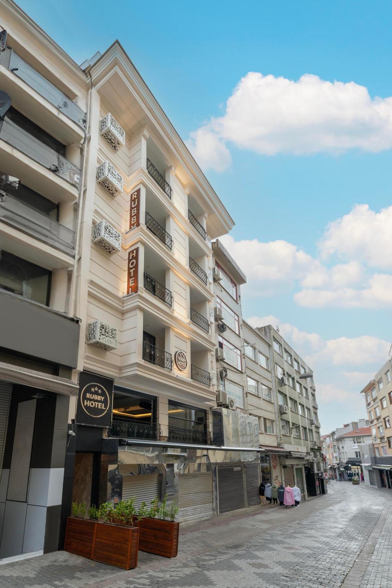 Rubby Hotel Kadikoey Истанбул Екстериор снимка