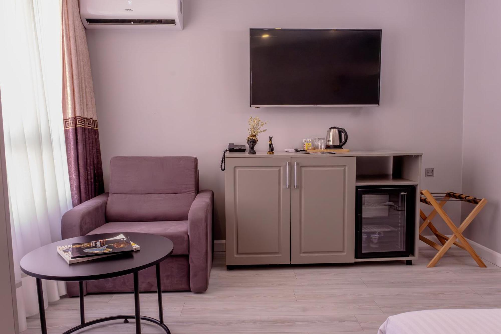 Rubby Hotel Kadikoey Истанбул Екстериор снимка
