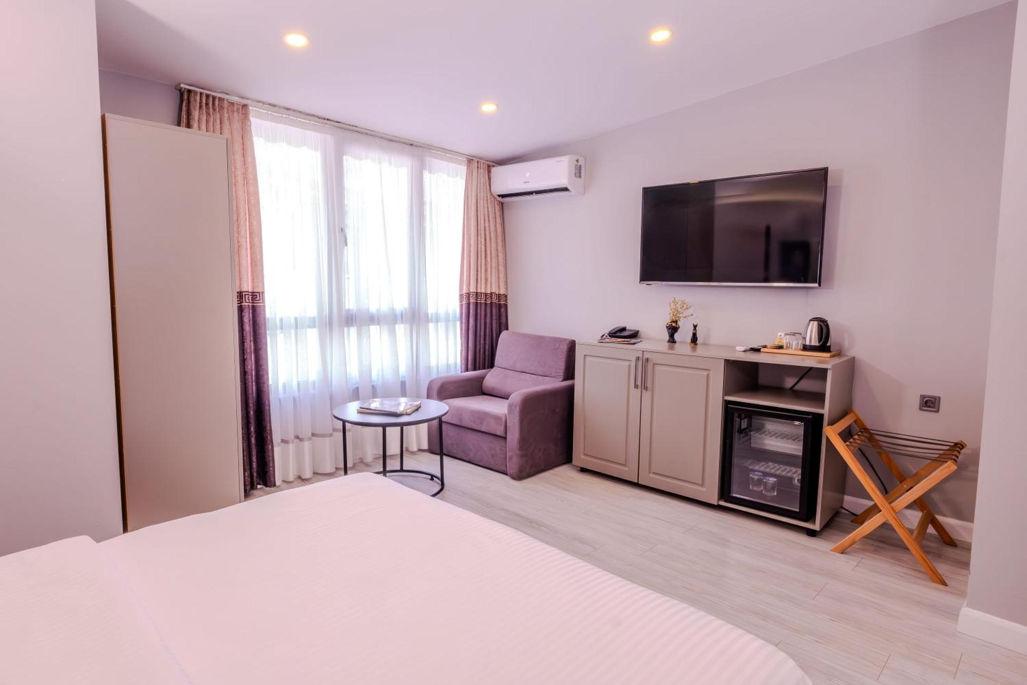 Rubby Hotel Kadikoey Истанбул Екстериор снимка