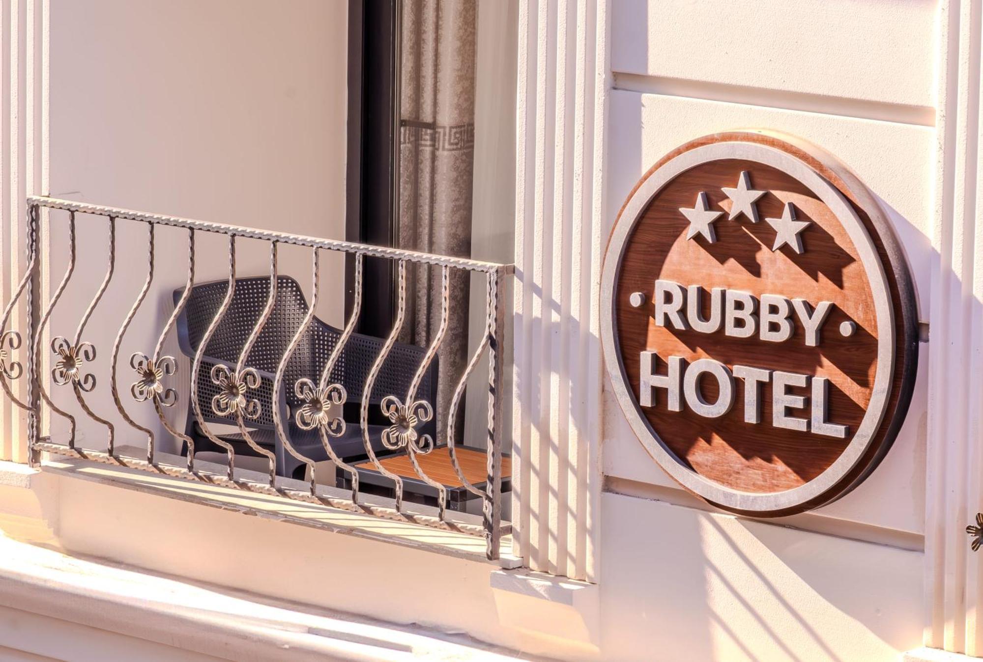 Rubby Hotel Kadikoey Истанбул Екстериор снимка